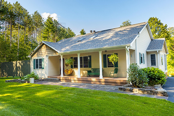 596JosephChadderonRd_0000-HDR